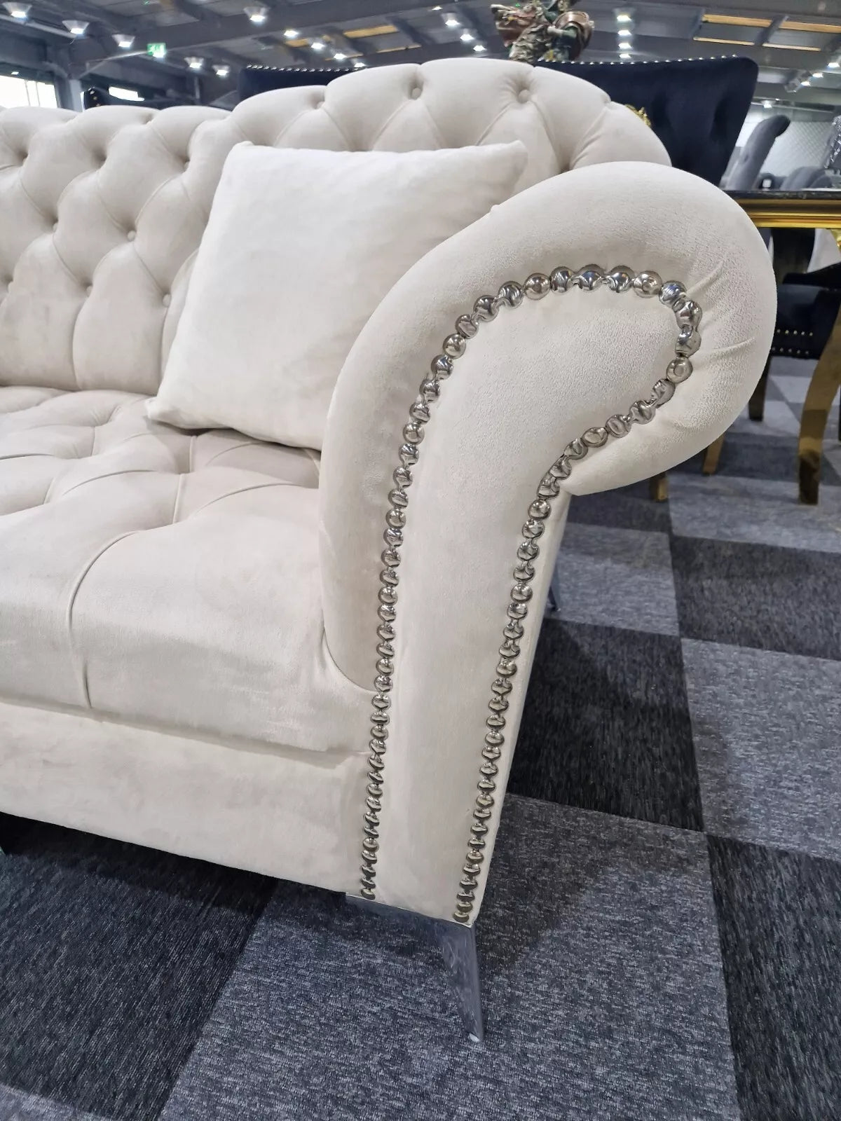 Elegance Chesterfield Sofa 3+2 Cream () LTD