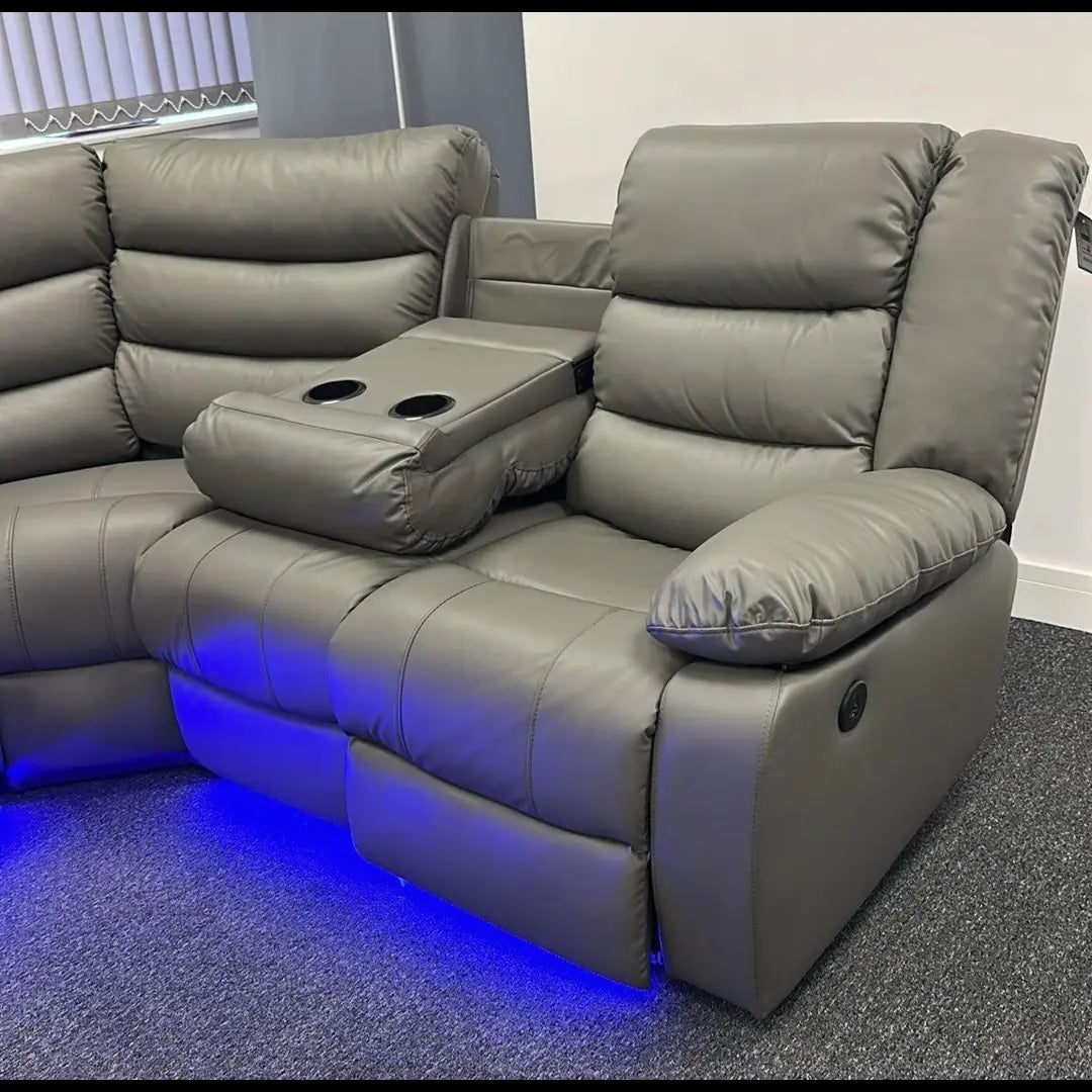 Leather Corner sofa (230cmx230cm)